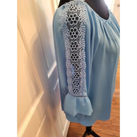 NWT Blue Peasant Top Bell Sleeve Crochet On/Off Shoulder XL Fairy Boho Brunch - Picture 1 of 5